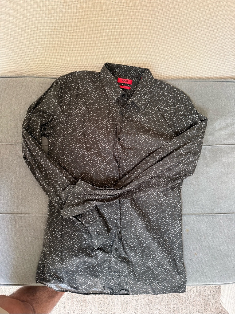 Hugo Boss Slim Fit Dress Shirt Men's Size L Black White Dots